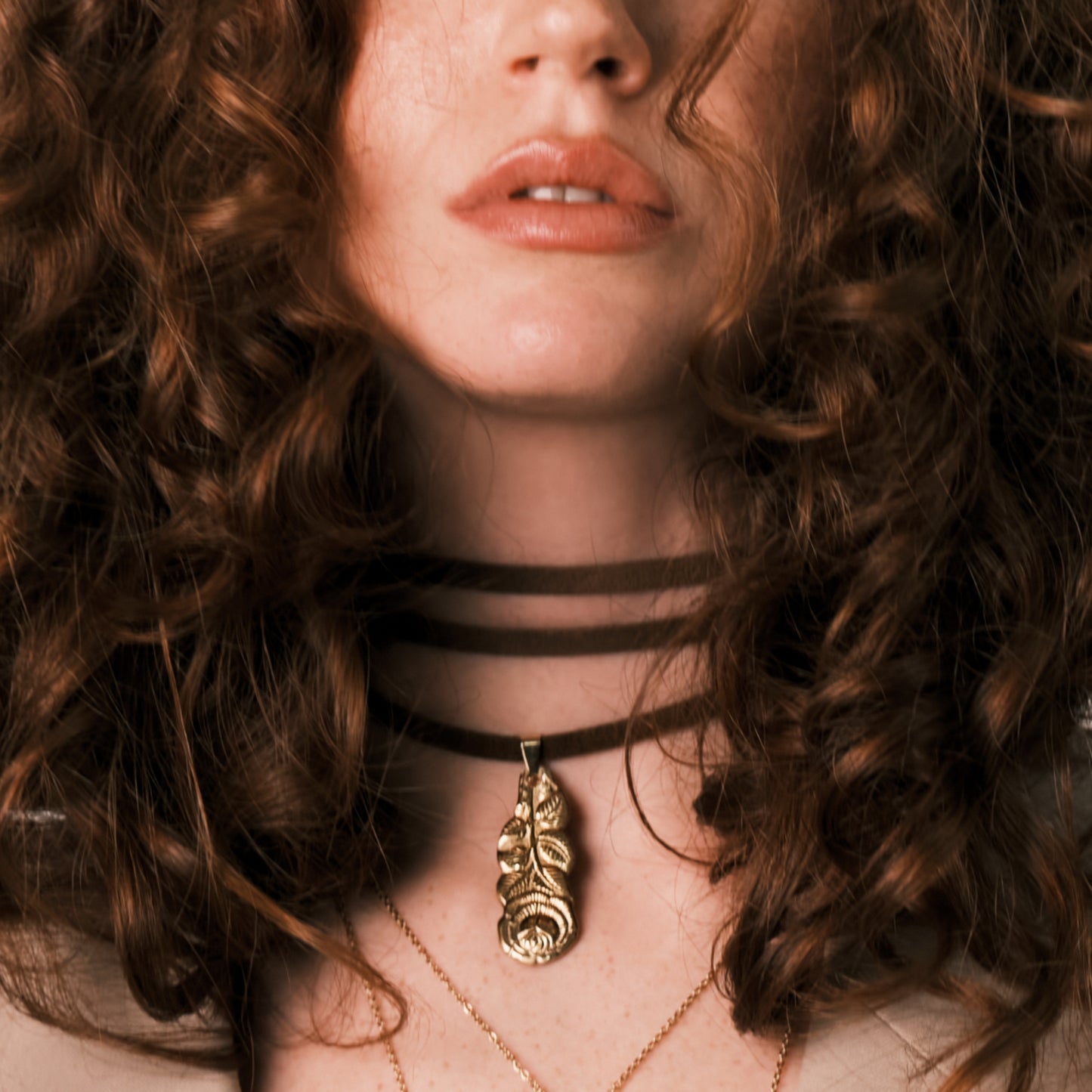 Luce Leather Pendant