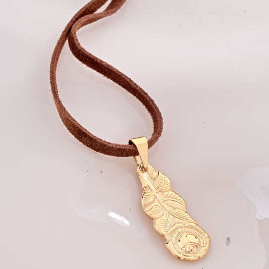 Luce Leather Pendant