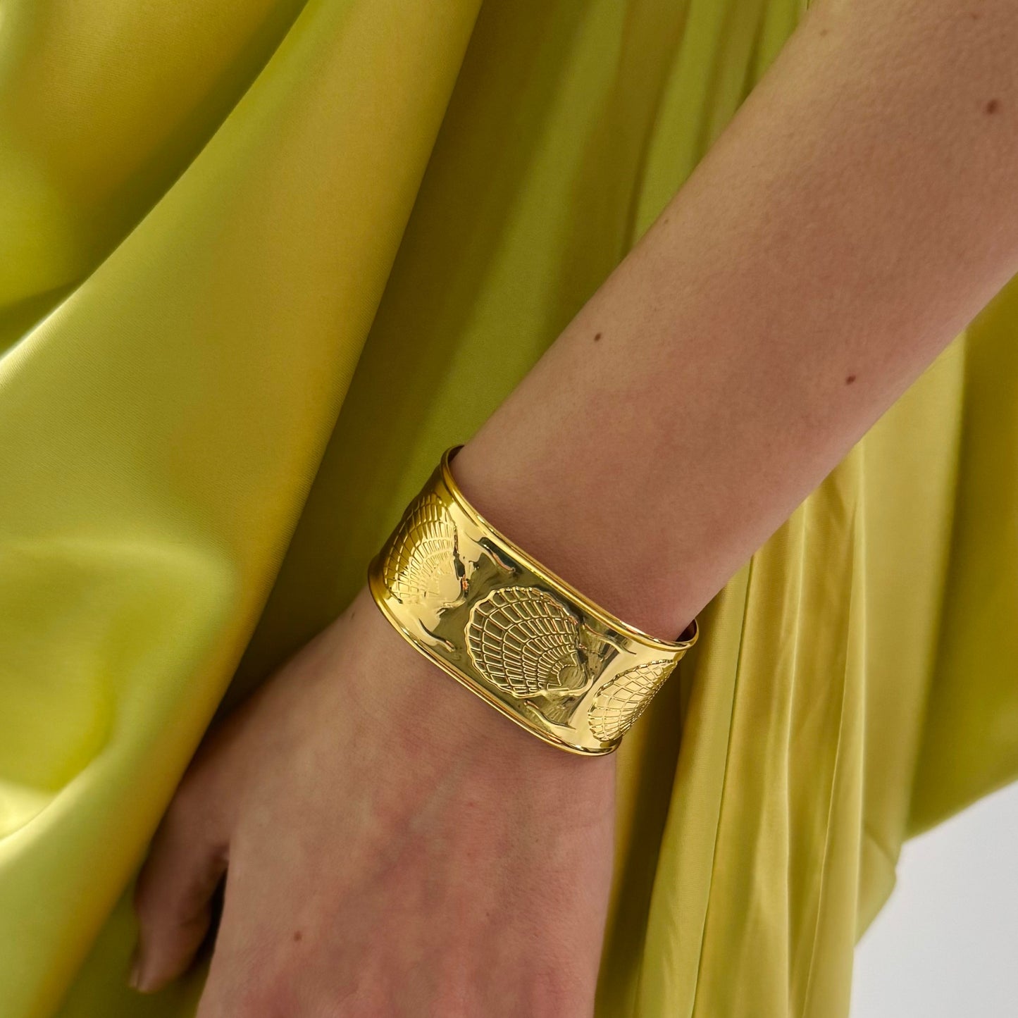 REVIVE Venus Bracelet
